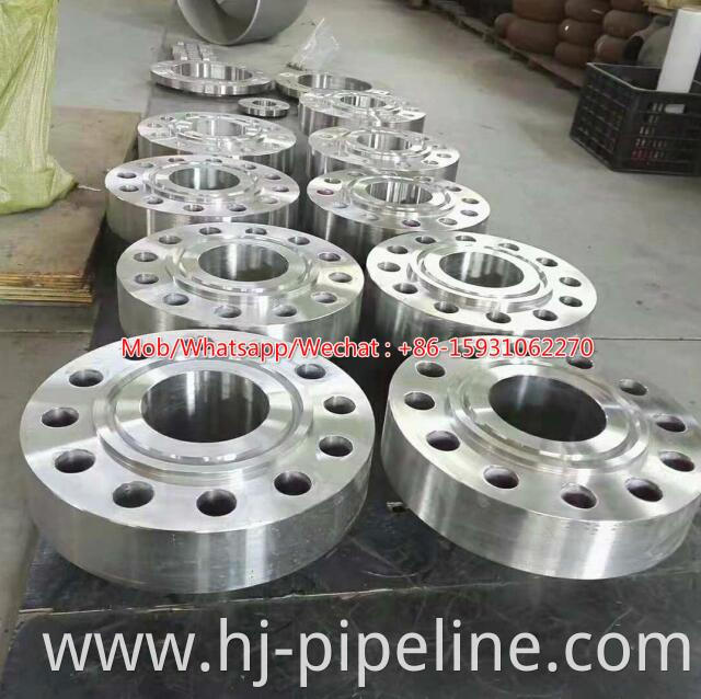 Raised face weld neck flange